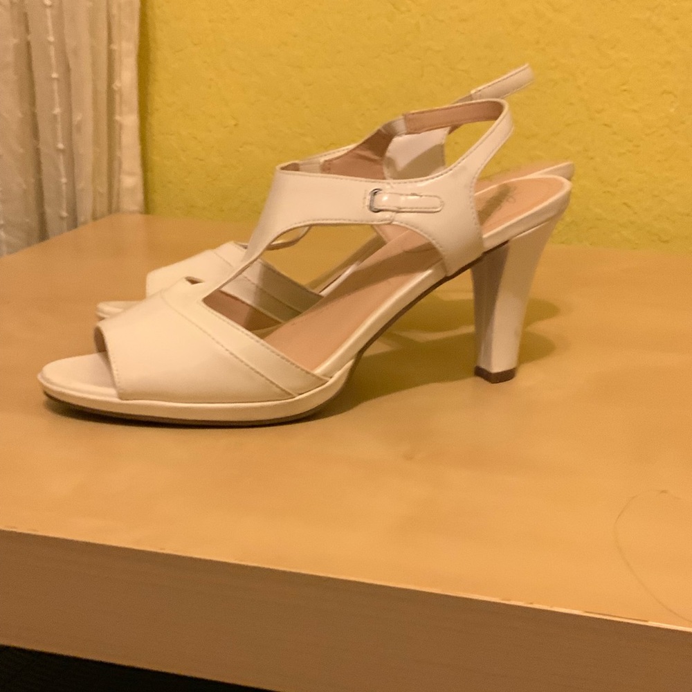 Women shoes